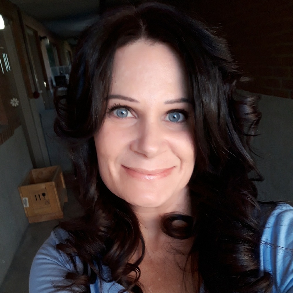 Meet your Posher, Heidi M Gunn